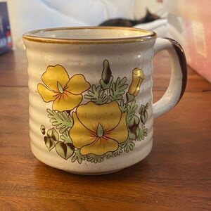 📞LAST CALL📞 Floral Ceramic Mug with Yellow Flowers